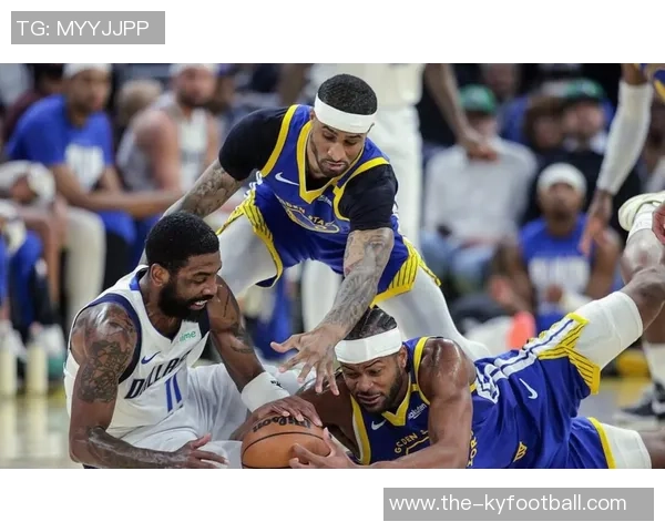 勇士高效投篮展现团队配合小佩顿强调流畅传球的重要性